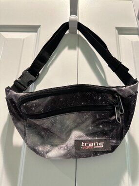 Trans by JanSport Galaxy Print Waist Pack Belt Bag Fanny Pack black white stars